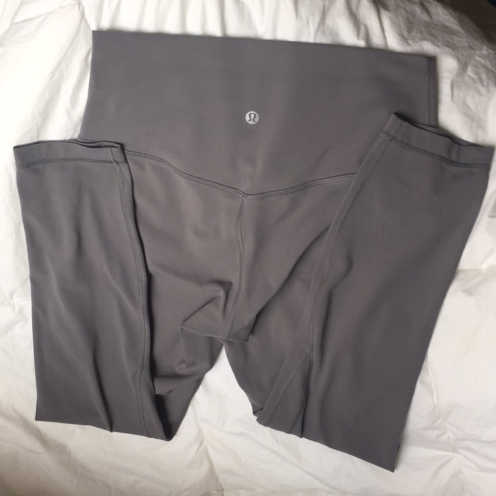 SOLD!!!!!!Lululemon Slate grey Align Leggings